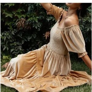 Baltic Born Vivaldi Tan Velvet Dress size M